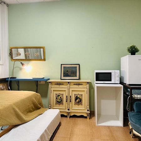 Mirador 2 Del Mercado Central - Habitacion Con Bano Privado En El Centro De La Ciudad Vella Valencia Kültér fotó