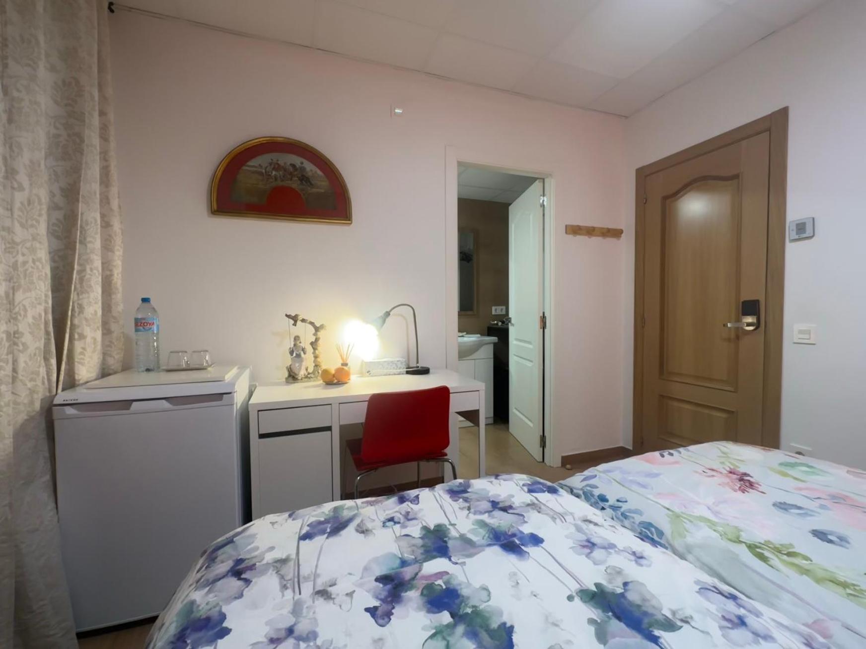 Mirador 2 Del Mercado Central - Habitacion Con Bano Privado En El Centro De La Ciudad Vella Valencia Kültér fotó
