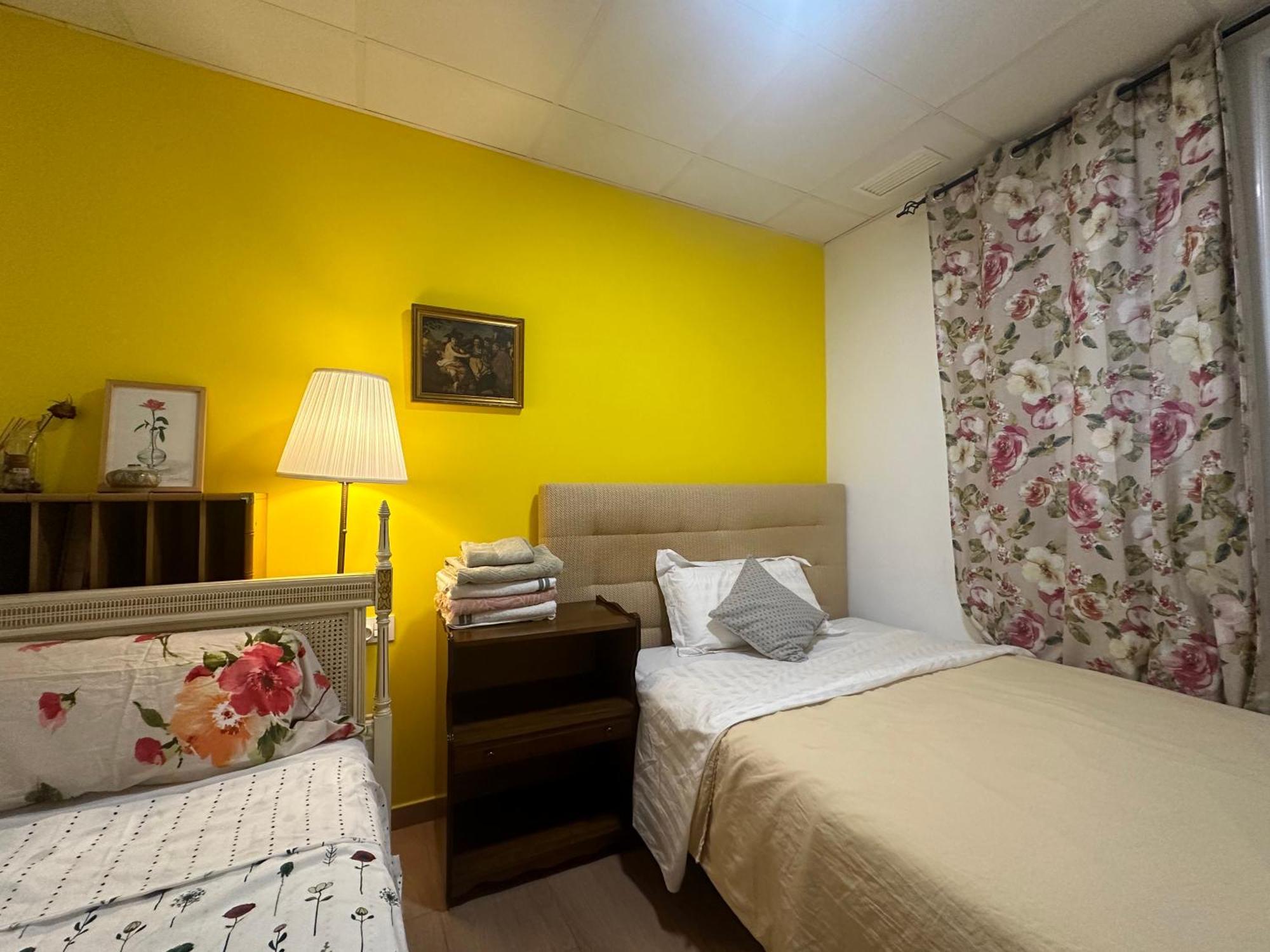 Mirador 2 Del Mercado Central - Habitacion Con Bano Privado En El Centro De La Ciudad Vella Valencia Kültér fotó